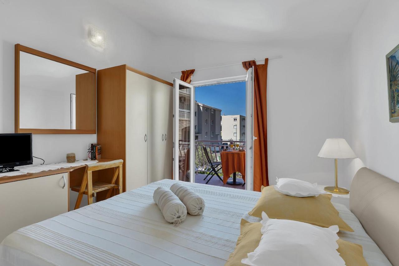 Apartments Paunovic Макарска Екстериор снимка